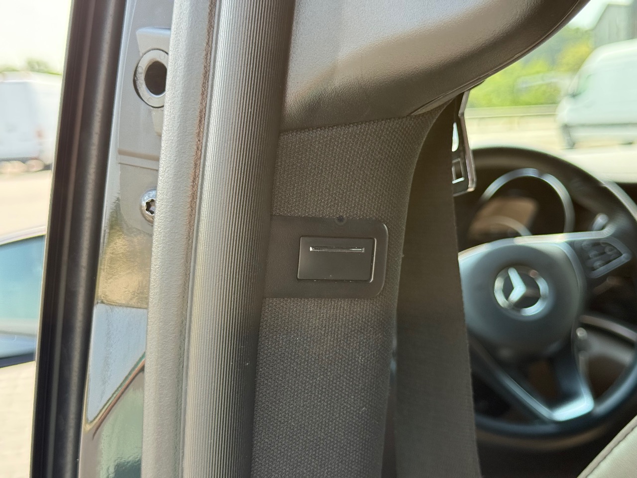 Mercedes-Benz V-Класс - фото 10