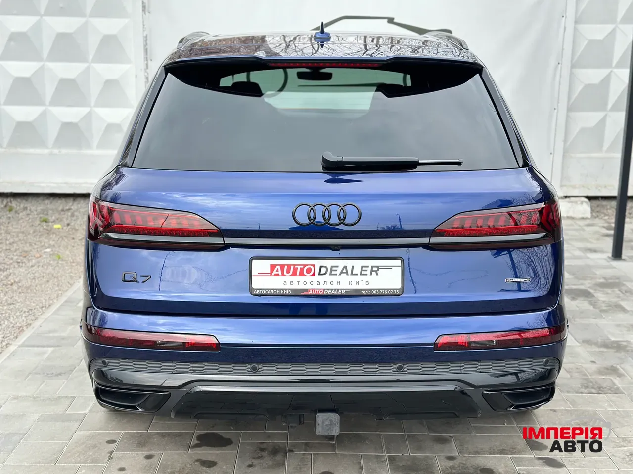 Audi Q7 - фото 14