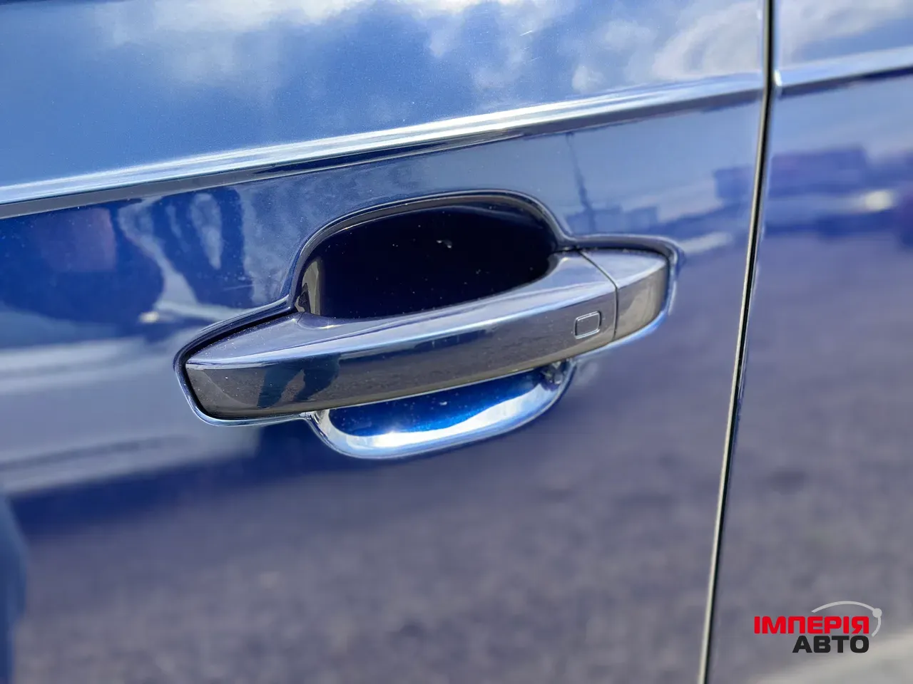 Audi Q7 - фото 9