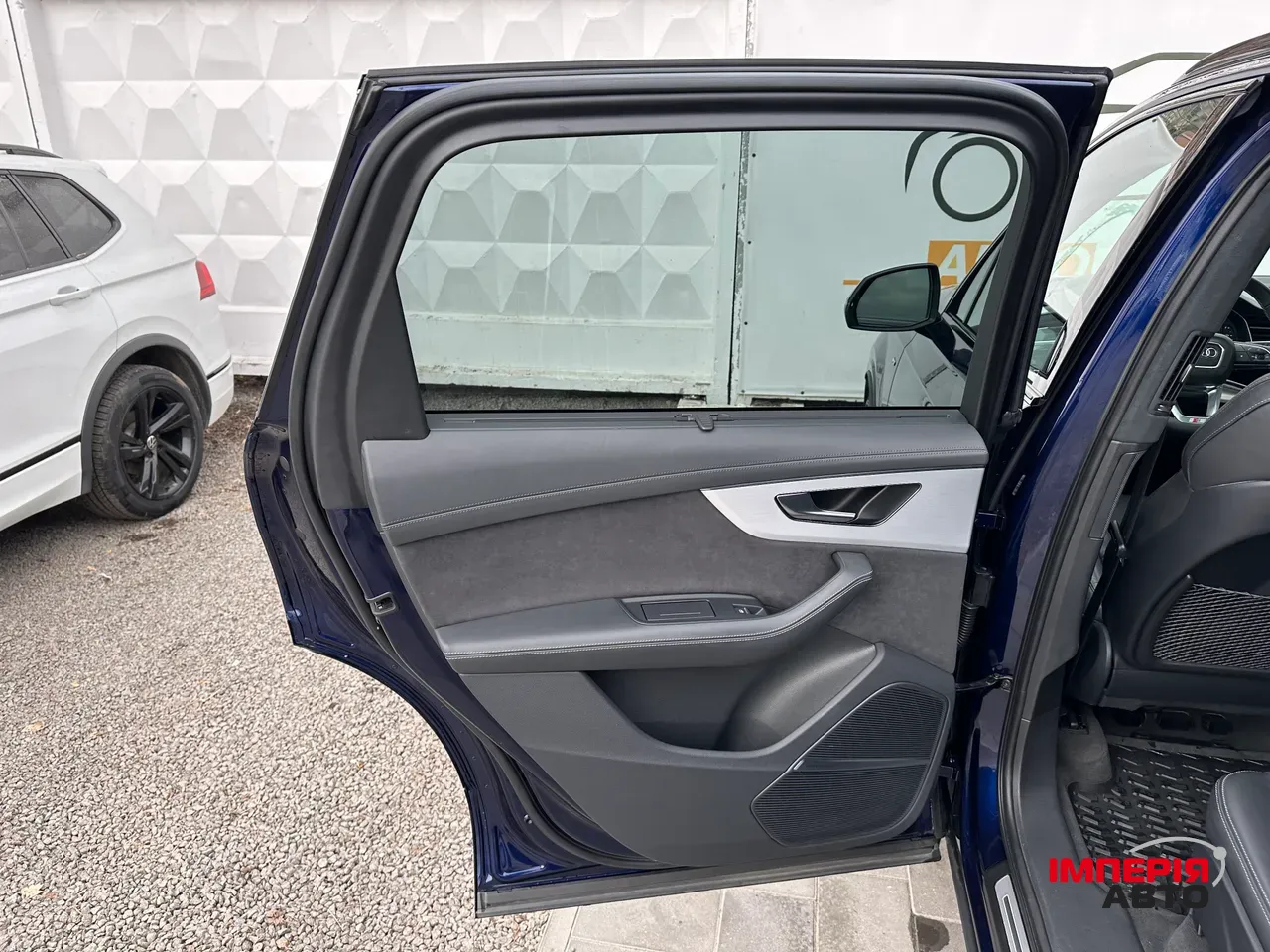 Audi Q7 - фото 50