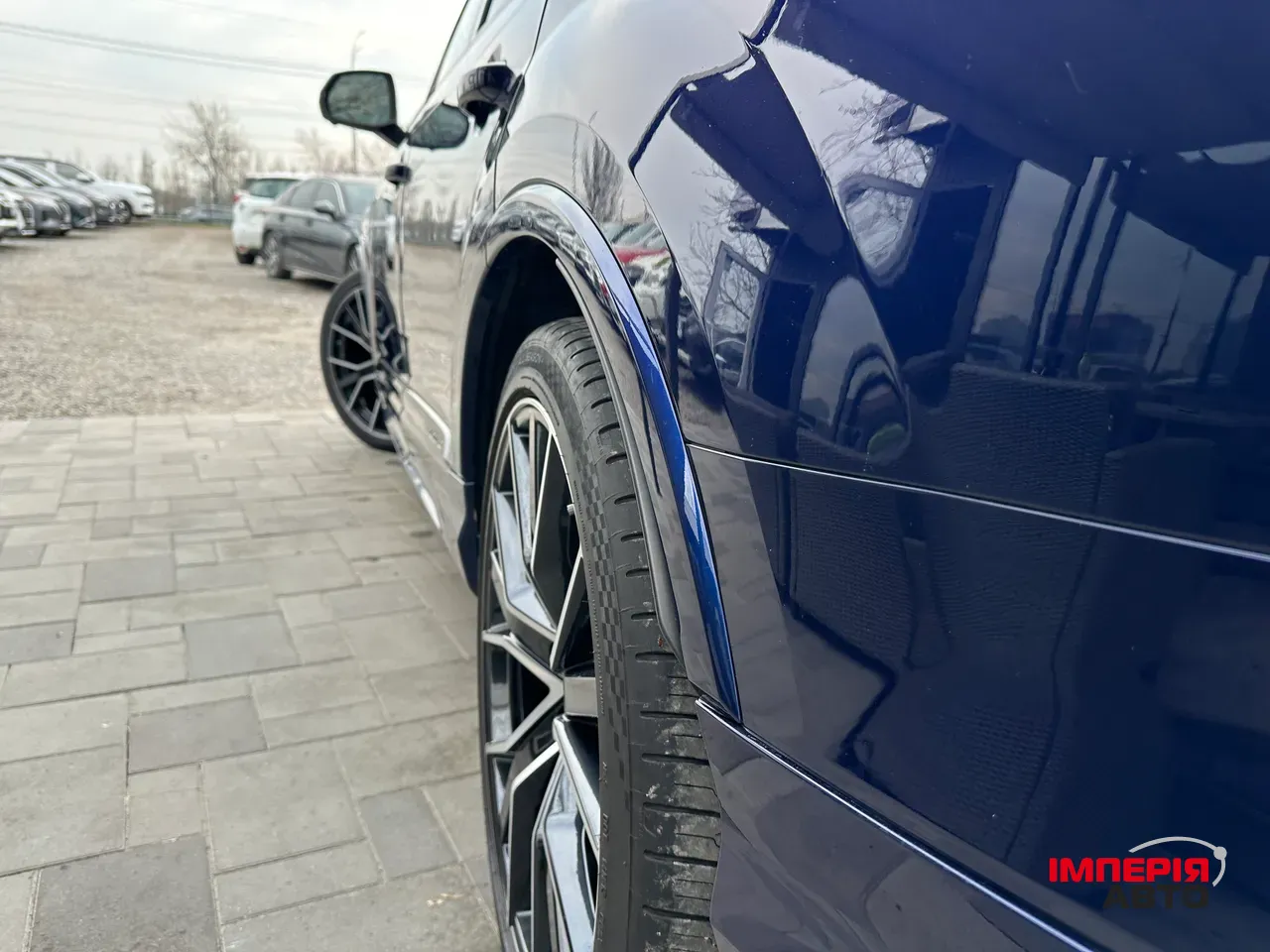 Audi Q7 - фото 12