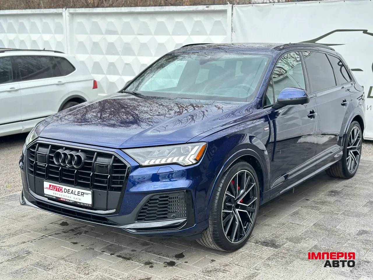 Audi Q7 - фото 3