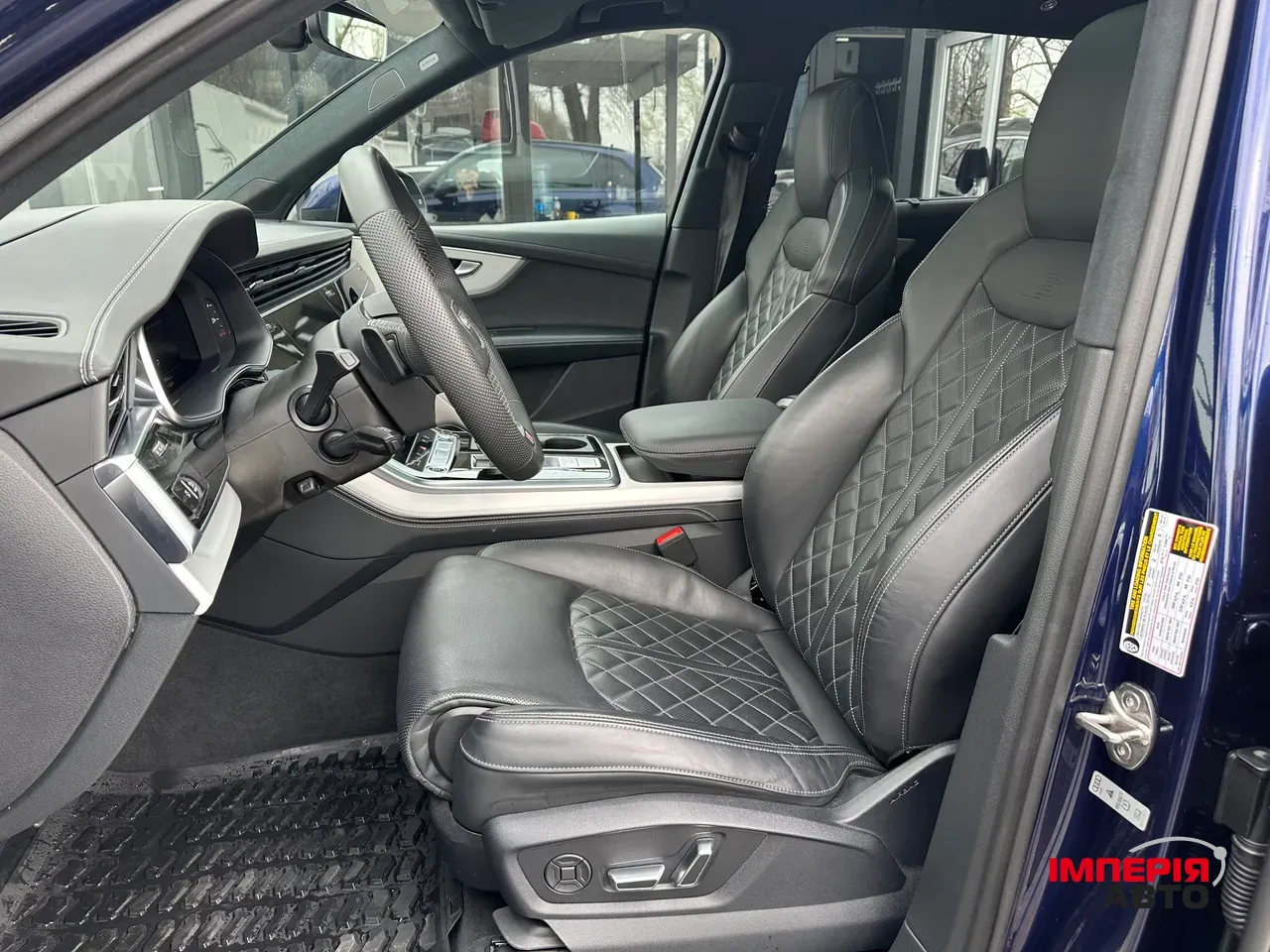 Audi Q7 - фото 26