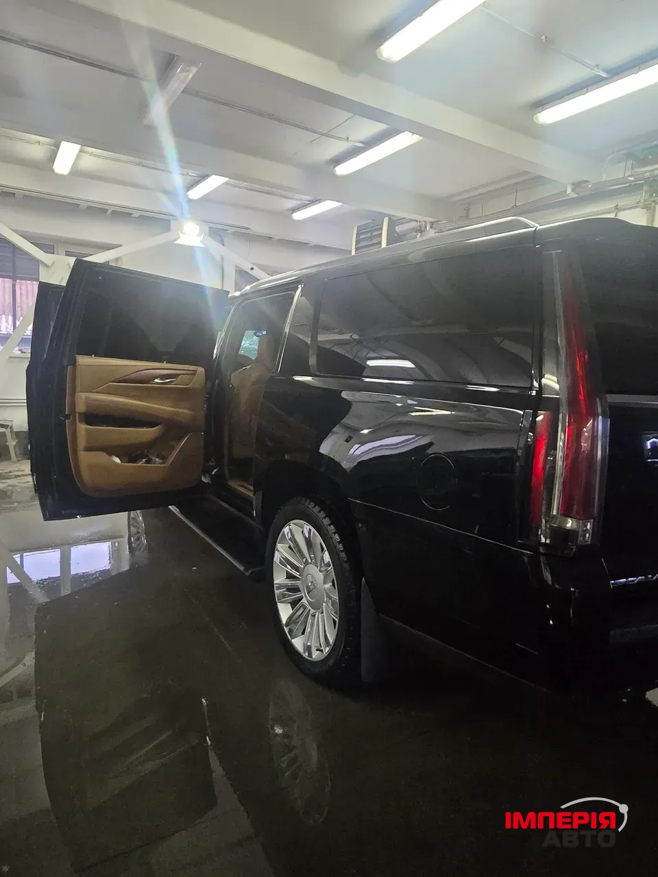 Cadillac Escalade - фото 50