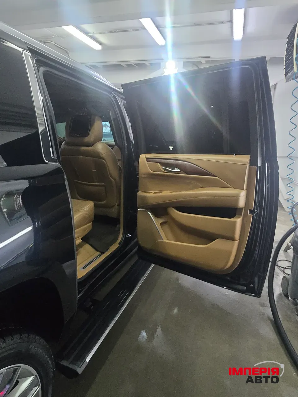 Cadillac Escalade - фото 51