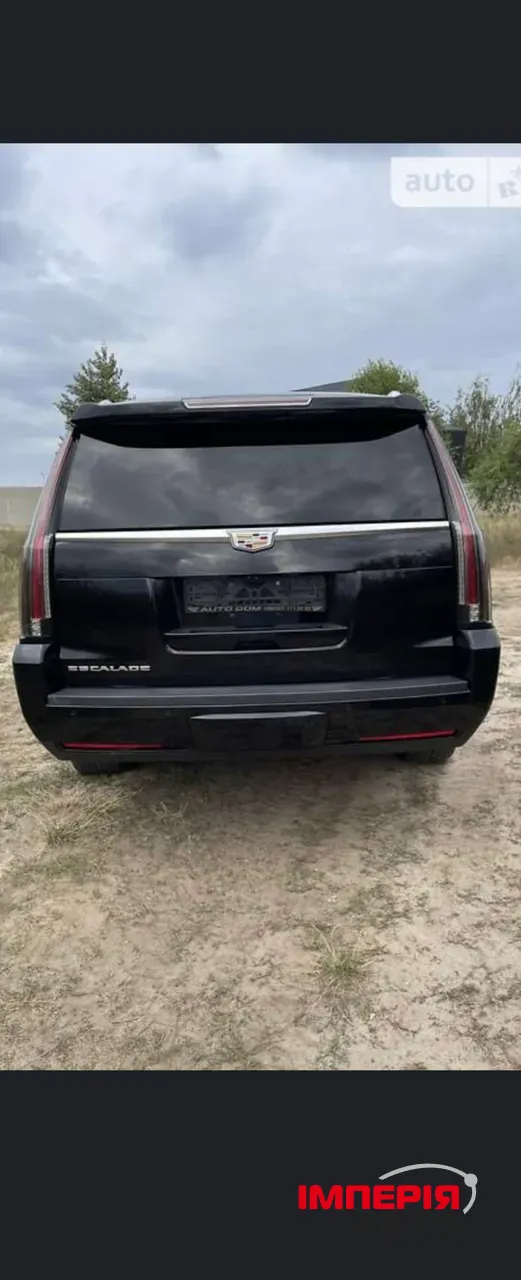 Cadillac Escalade - фото 14