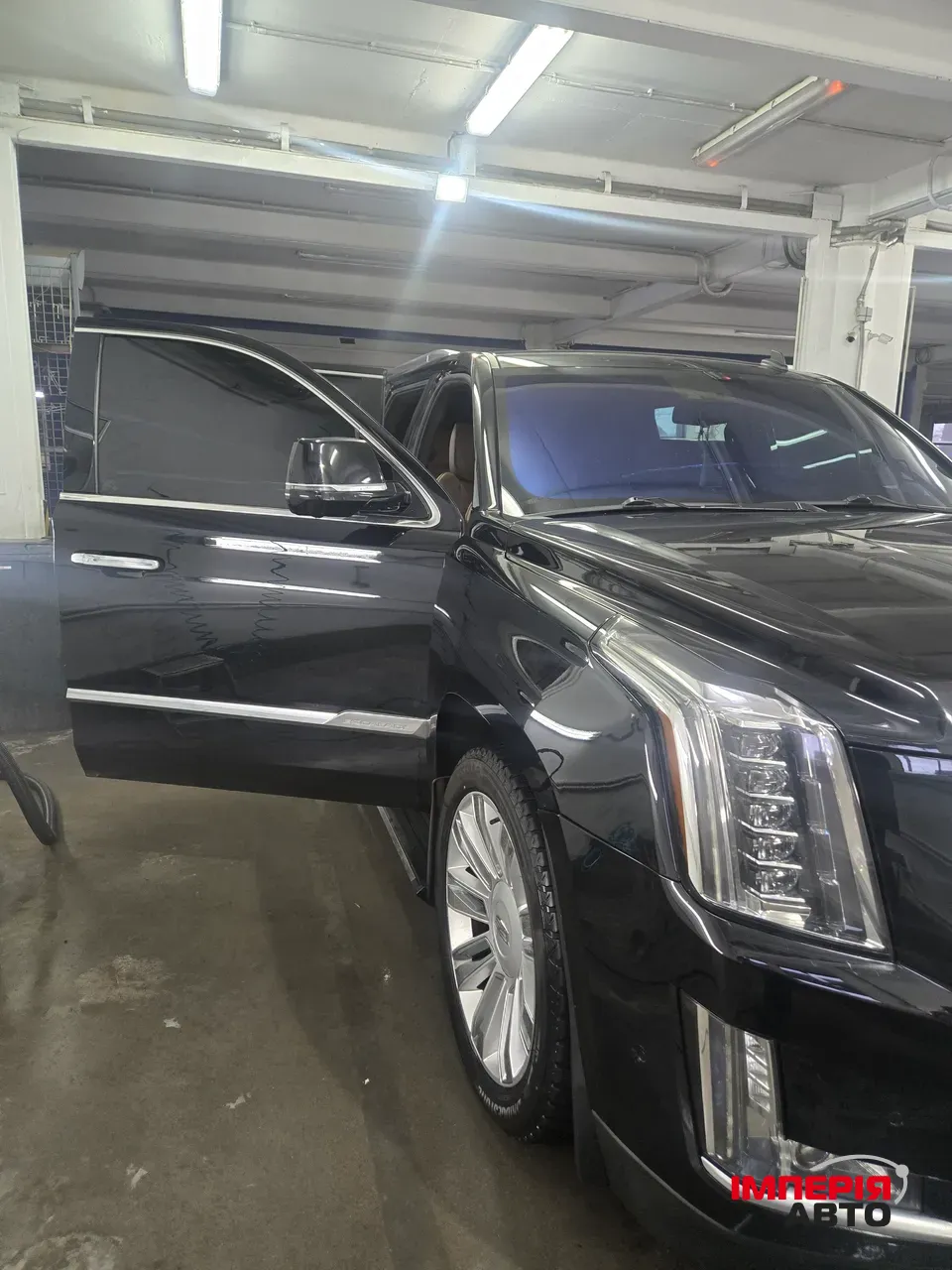 Cadillac Escalade - фото 45