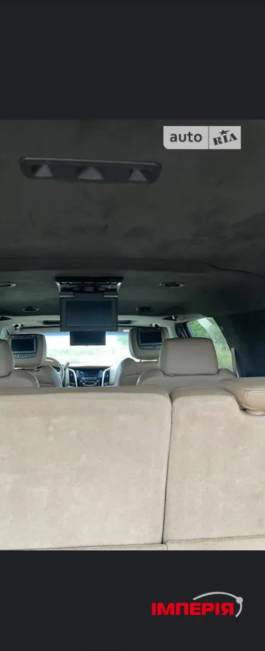 Cadillac Escalade - фото 19