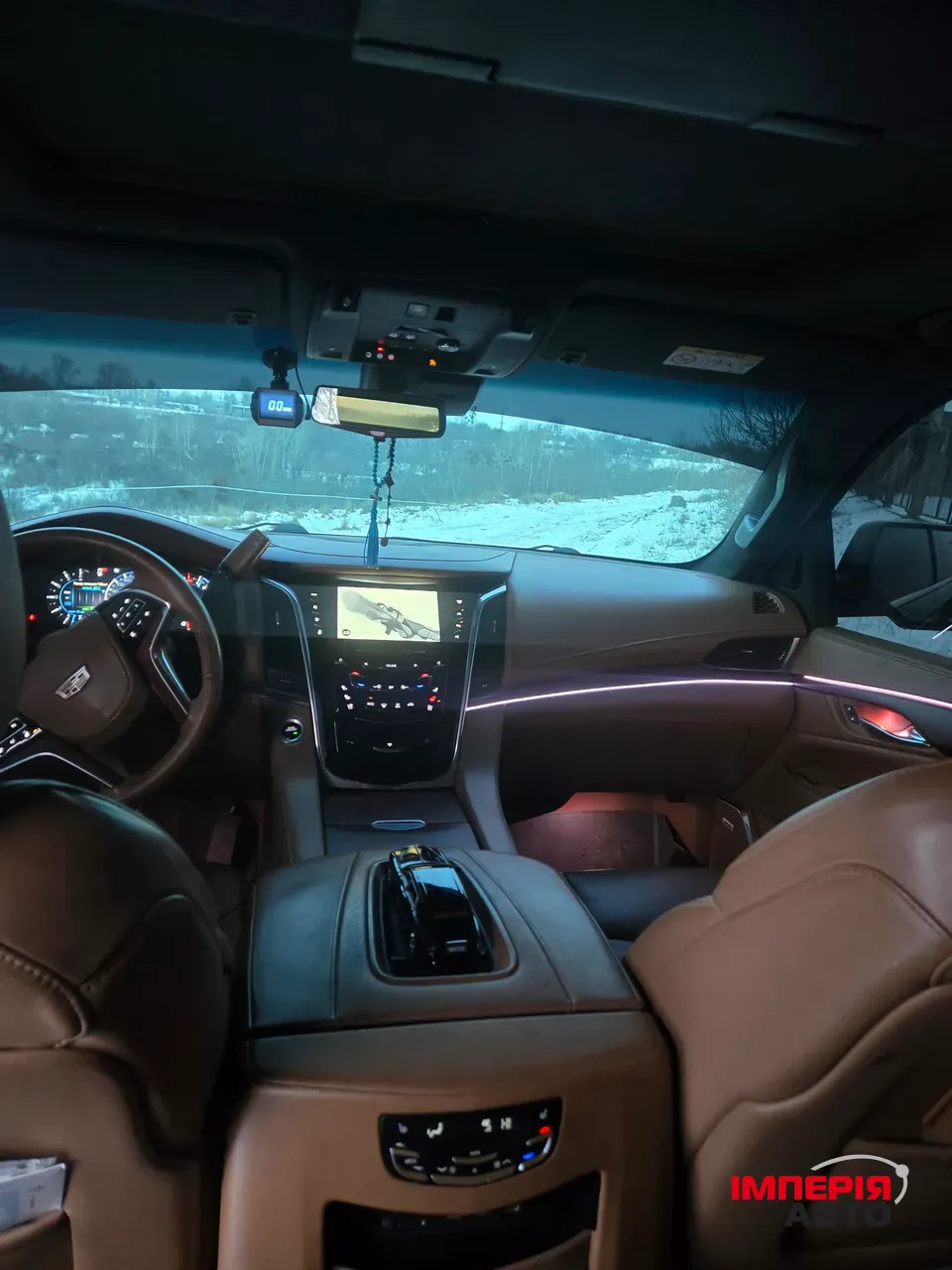 Cadillac Escalade - фото 33