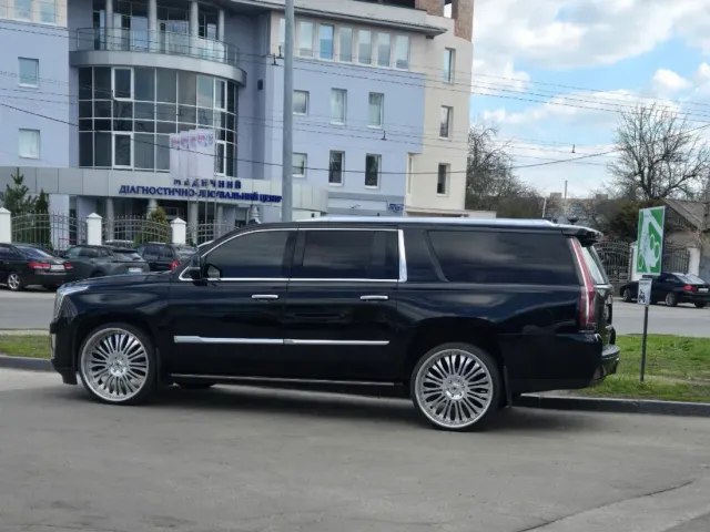 Cadillac Escalade - фото 5