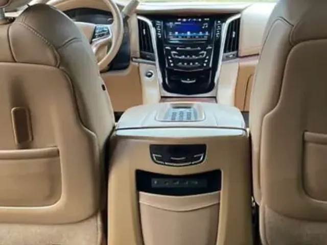 Cadillac Escalade - фото 4