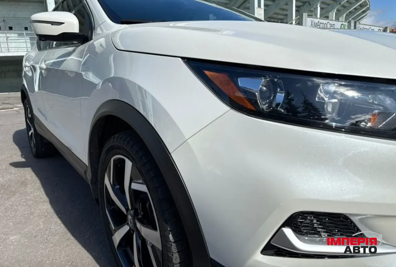 Nissan Rogue Sport - фото 12