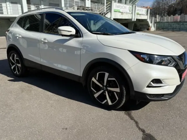 Nissan Rogue Sport - фото 5