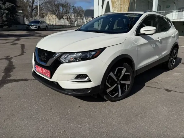 Nissan Rogue Sport - фото 1