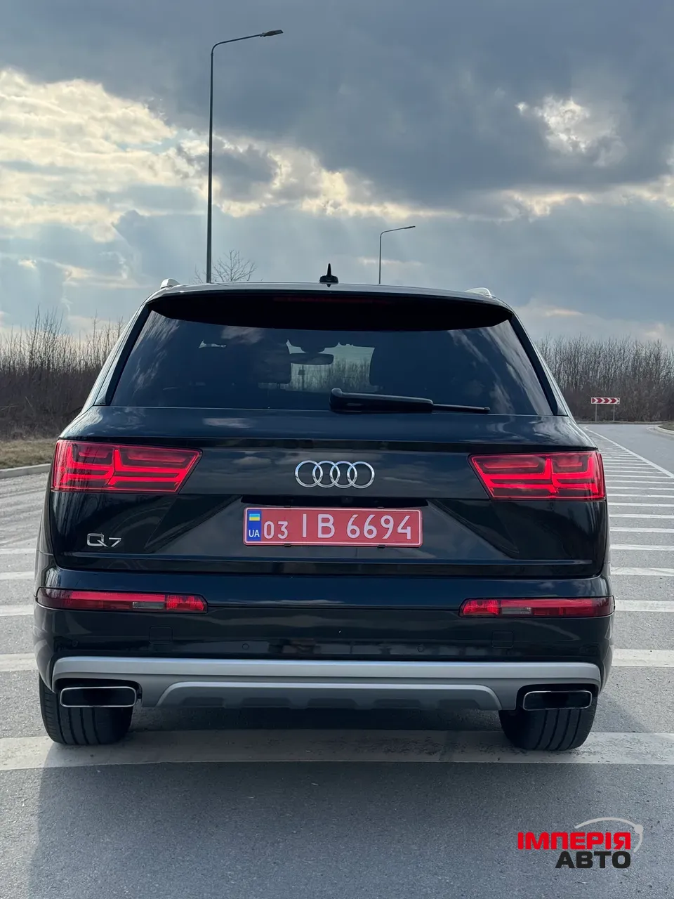 Audi Q7 - фото 5
