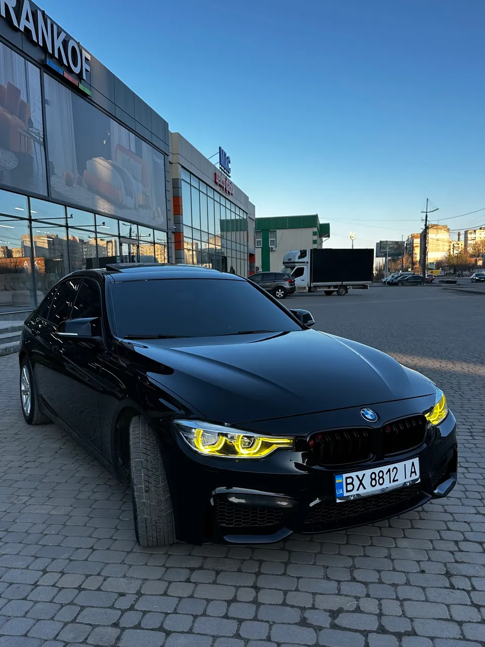 BMW 3 серії - фото 1