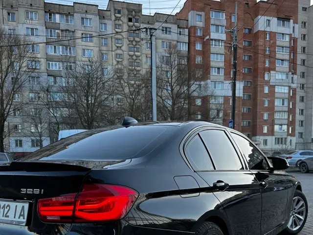 BMW 3 серії - фото 4