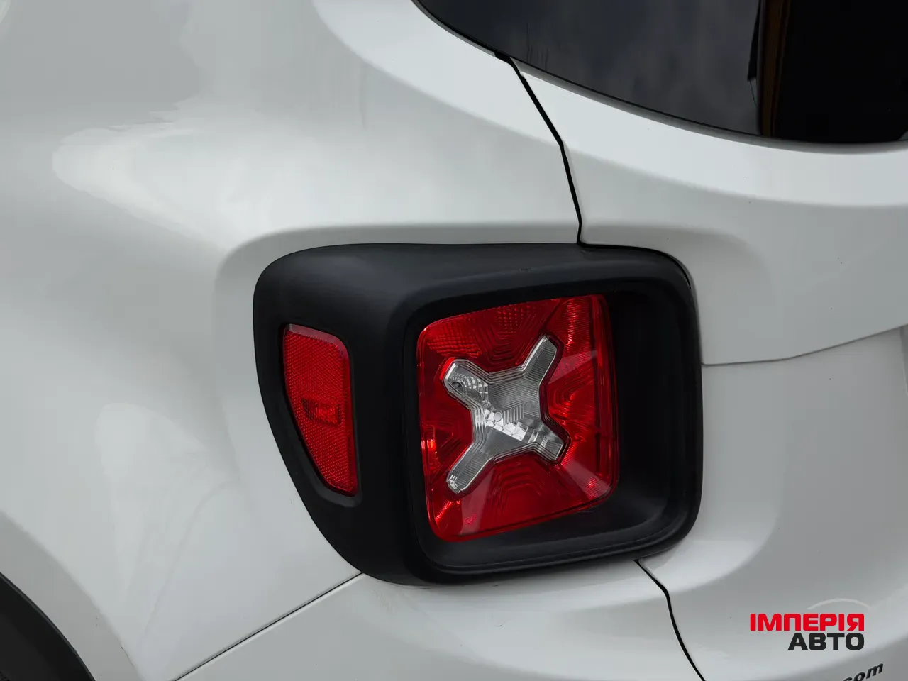 Jeep Renegade - фото 23