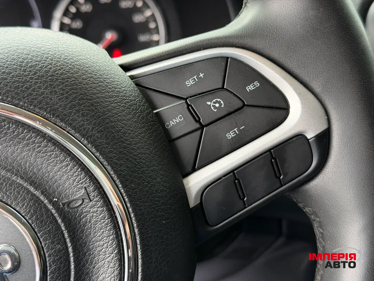 Jeep Renegade - фото 43