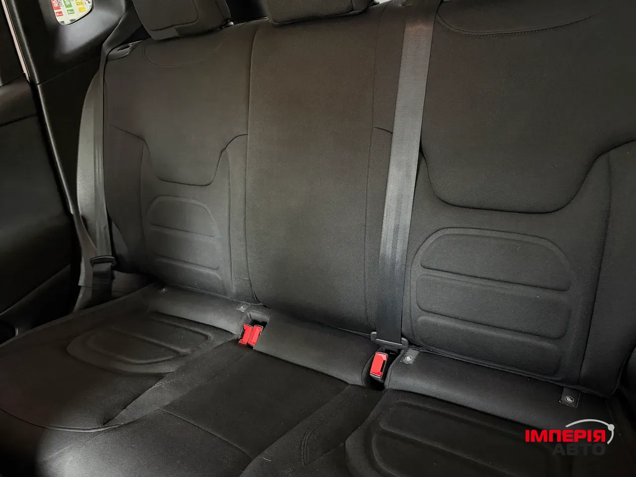 Jeep Renegade - фото 14