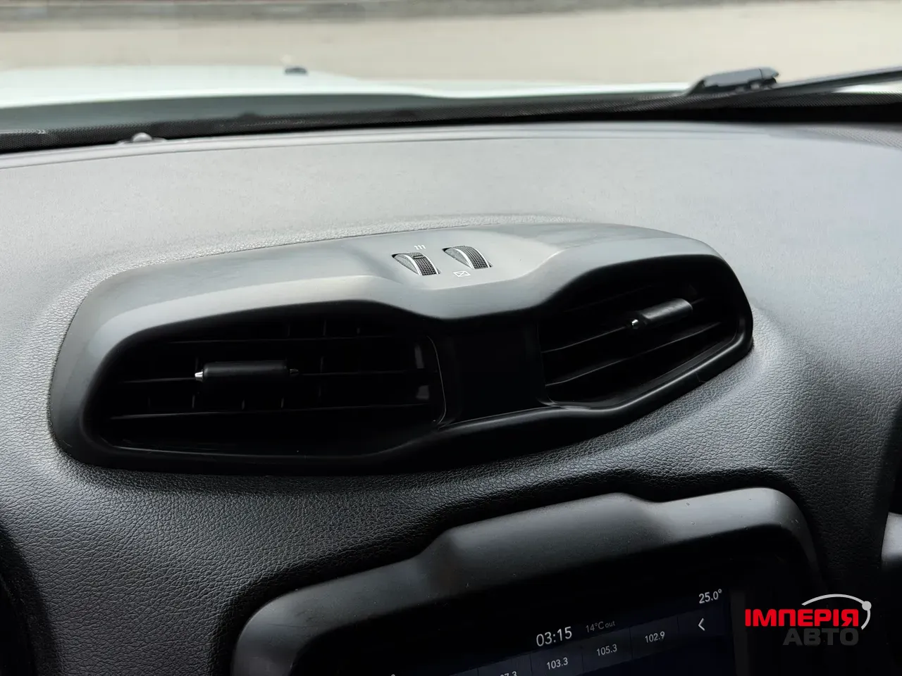 Jeep Renegade - фото 46