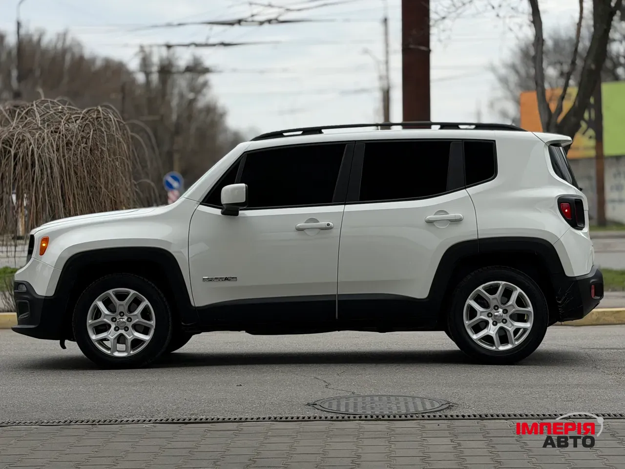 Jeep Renegade - фото 2