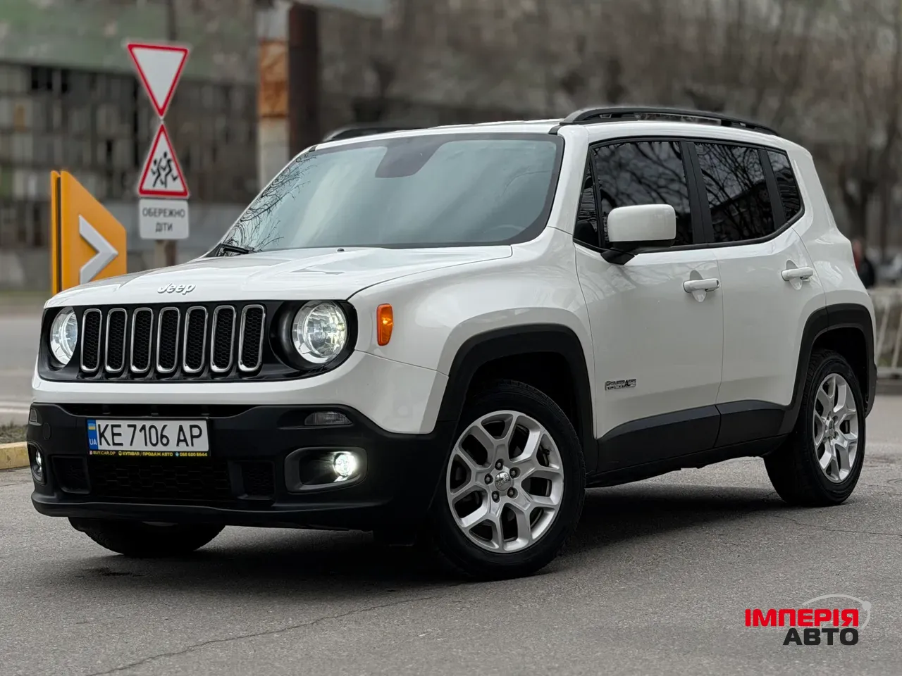 Jeep Renegade - фото 1