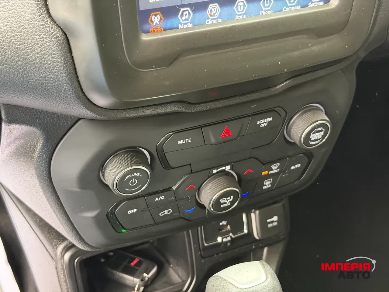 Jeep Renegade - фото 48