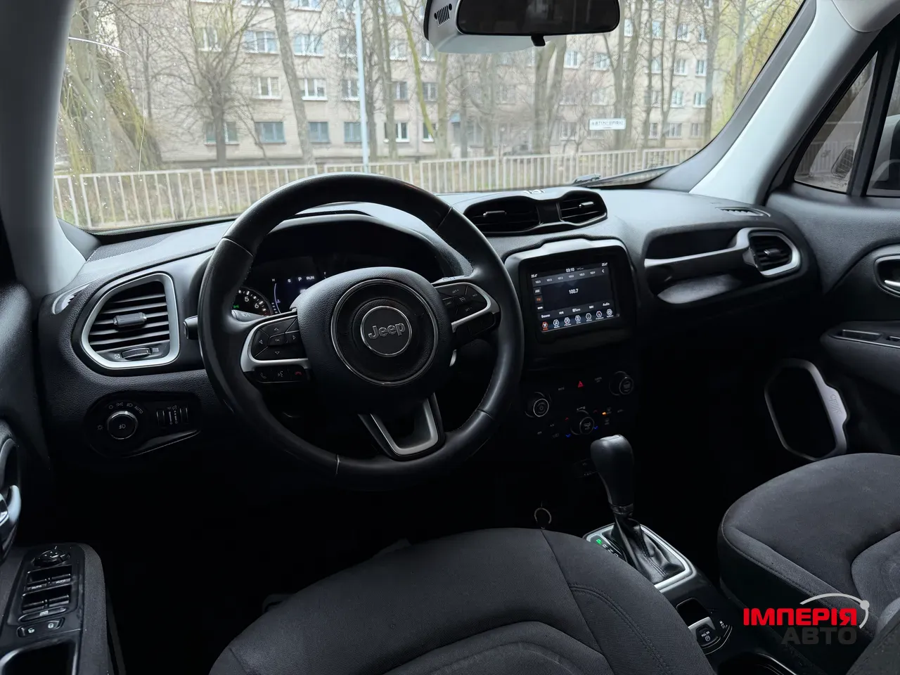 Jeep Renegade - фото 9