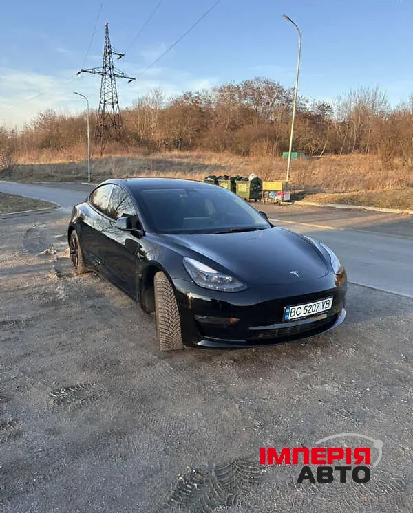 Tesla Model 3 - фото 3