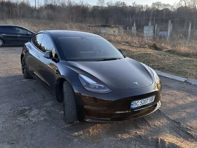 Tesla Model 3 - фото 2