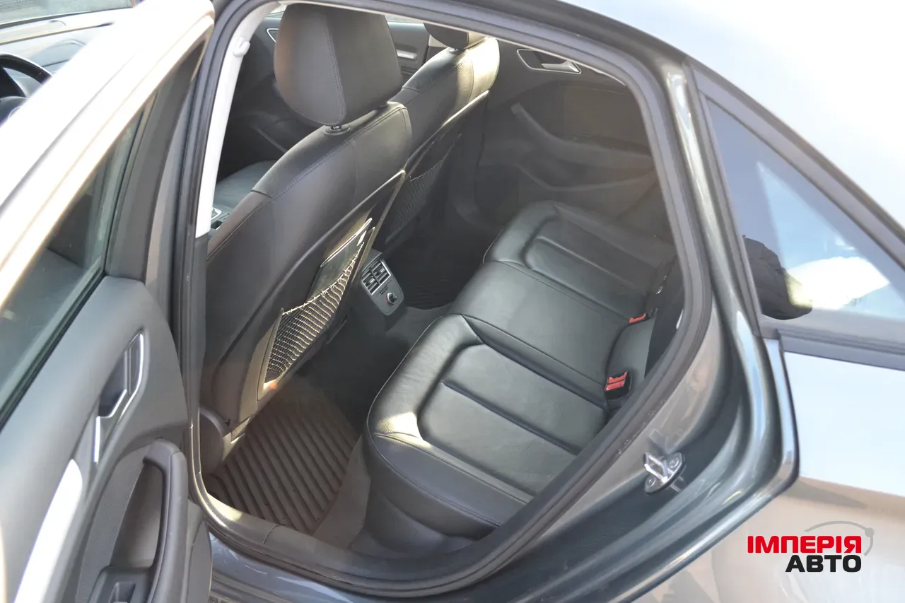 Audi A3 - фото 16