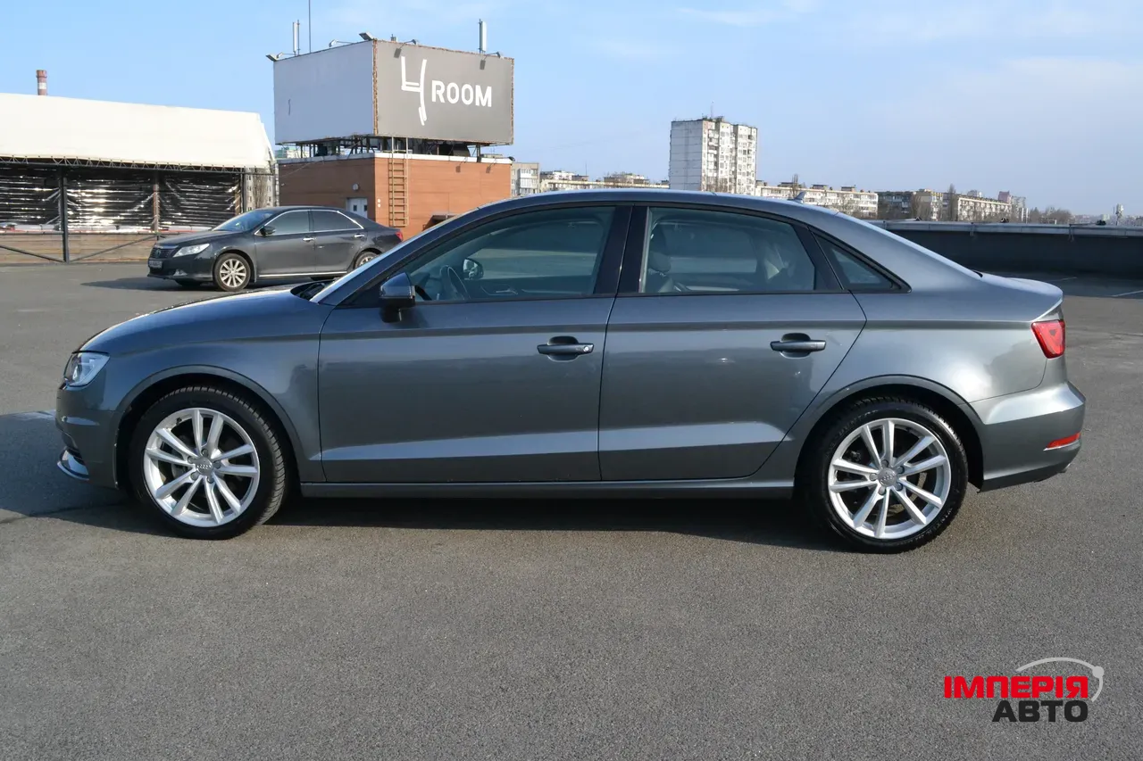 Audi A3 - фото 4