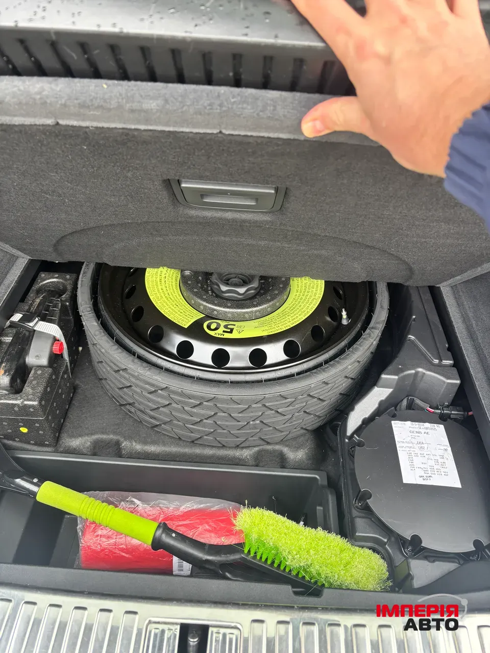 Audi e-tron - фото 17