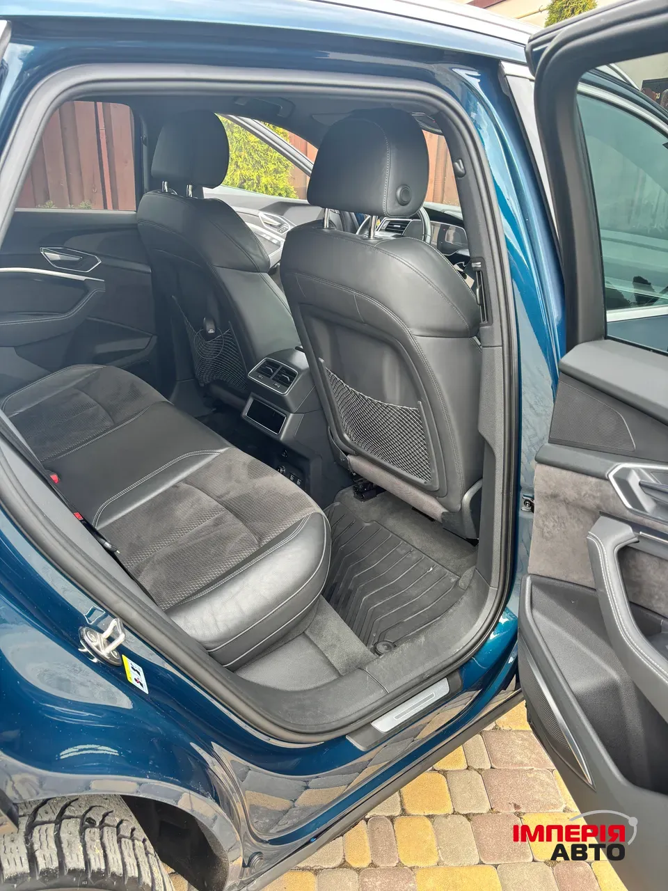 Audi e-tron - фото 13