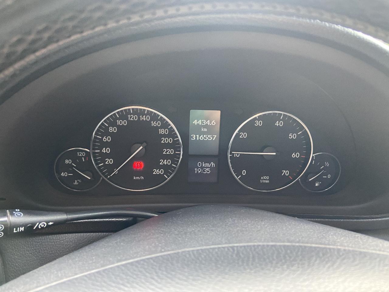 Mercedes-Benz C-Класс - фото 14