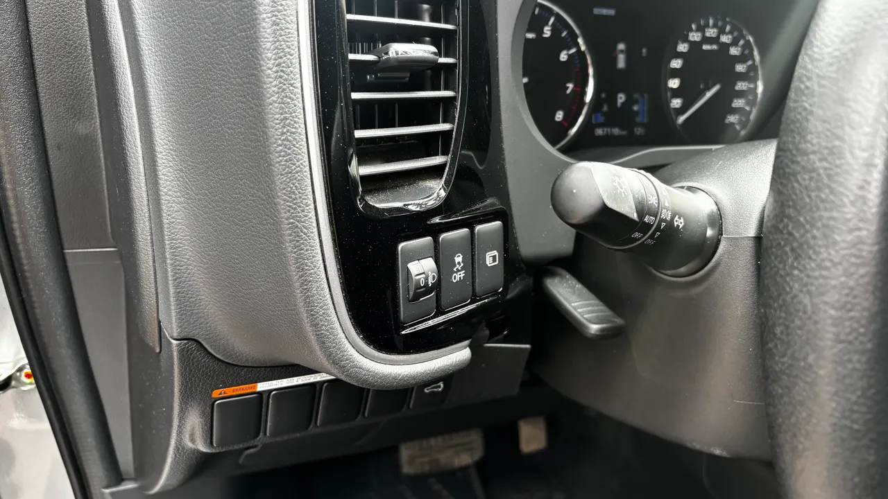 Mitsubishi Outlander - фото 10
