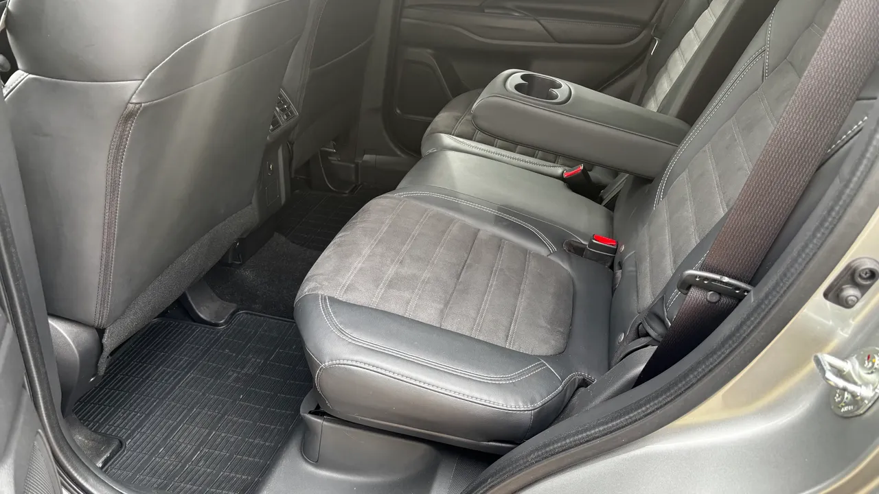 Mitsubishi Outlander - фото 17