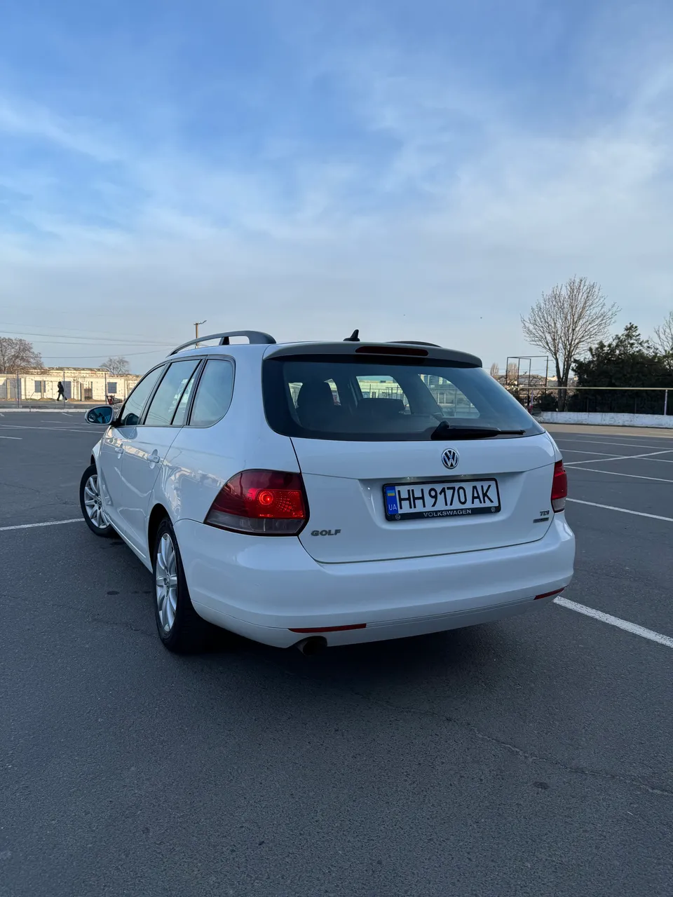 Volkswagen Golf - фото 3