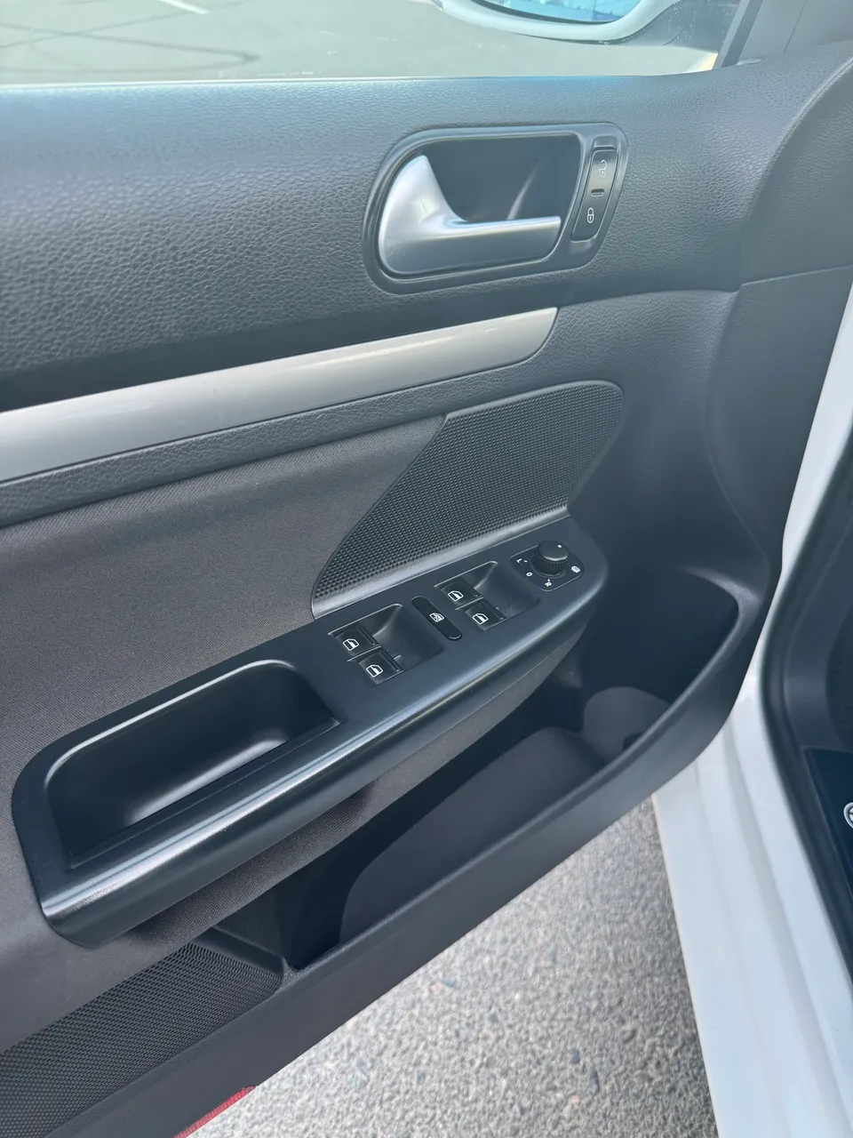 Volkswagen Golf - фото 13