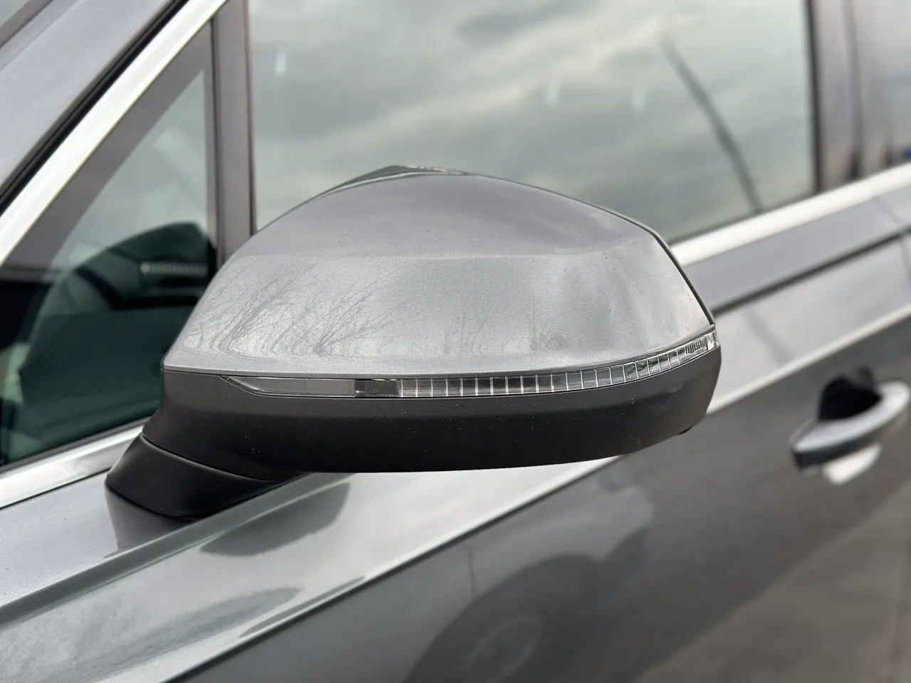 Audi Q7 - фото 6