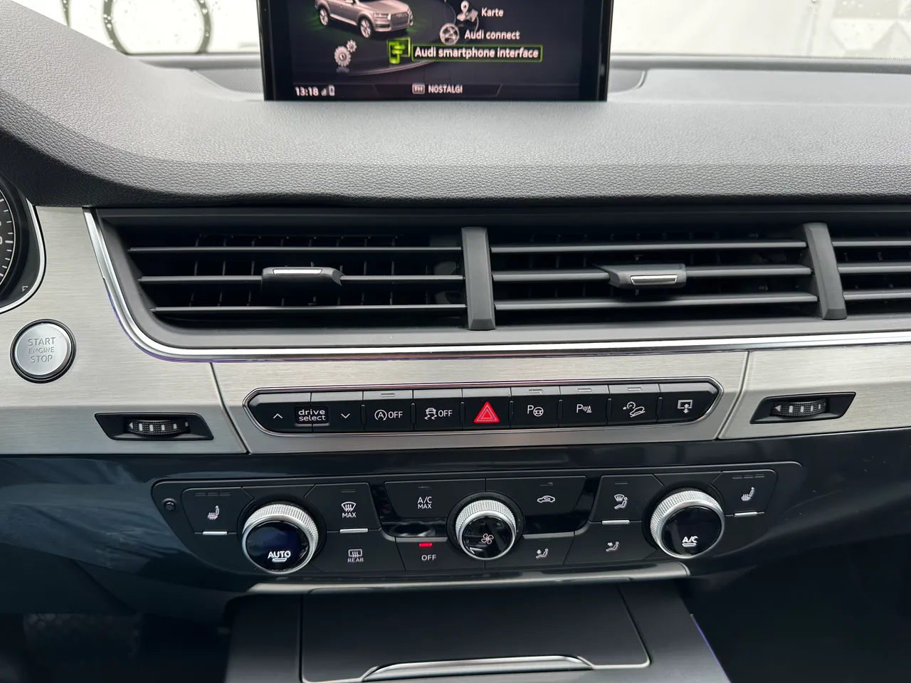 Audi Q7 - фото 31