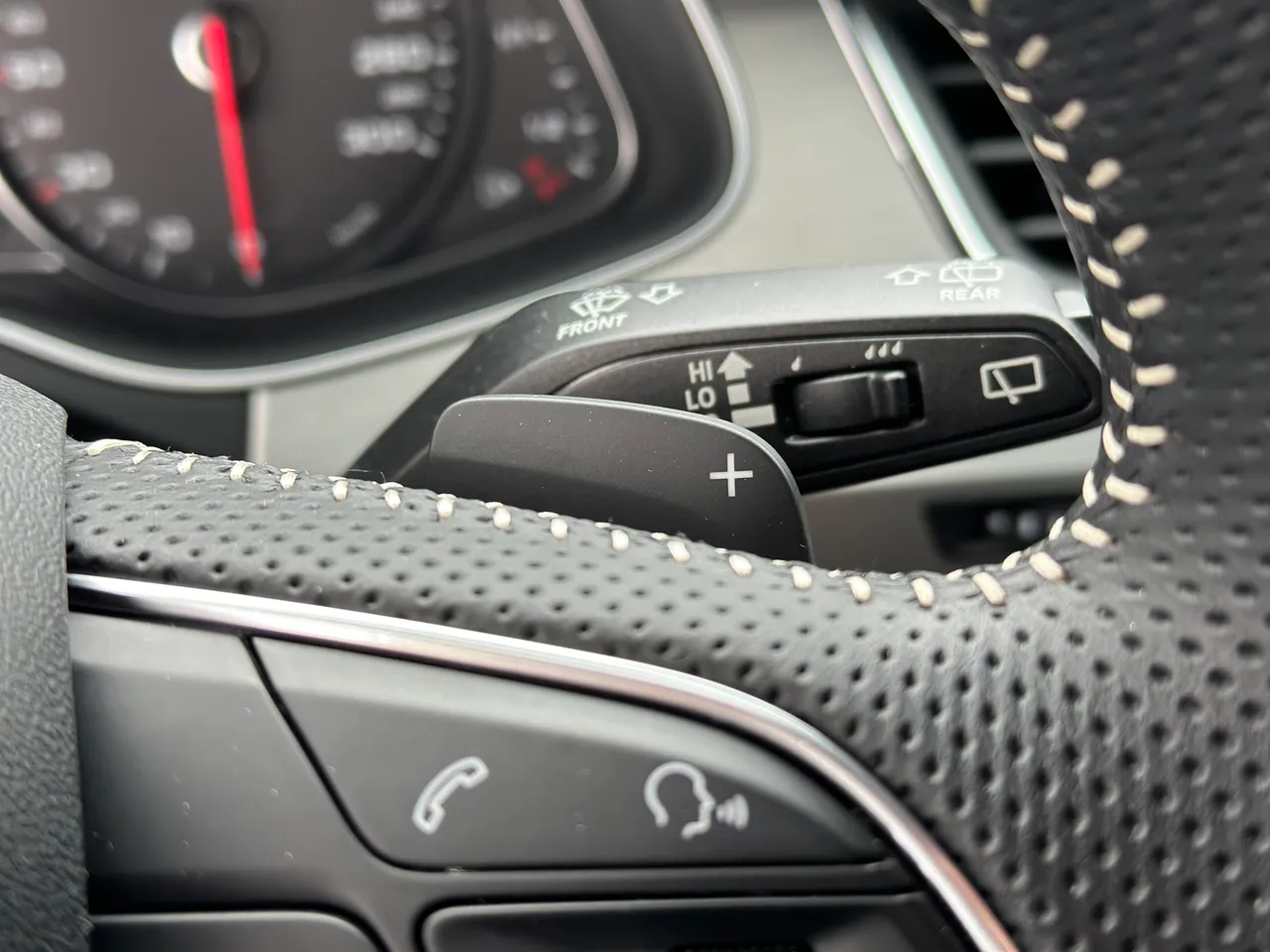 Audi Q7 - фото 29