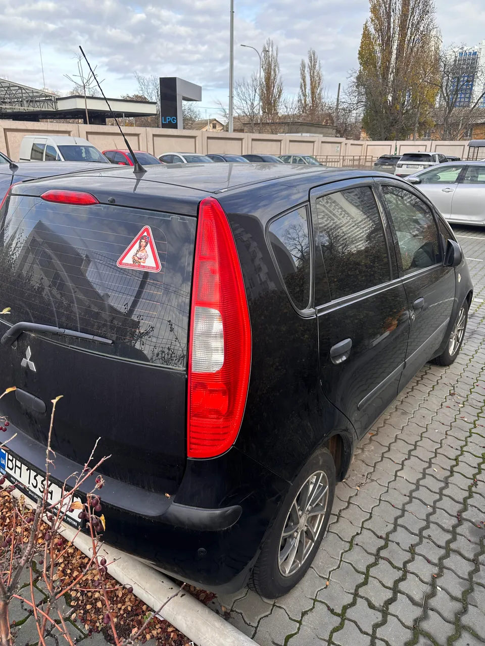 Mitsubishi Colt - фото 3