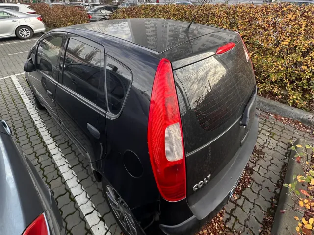 Mitsubishi Colt - фото 4