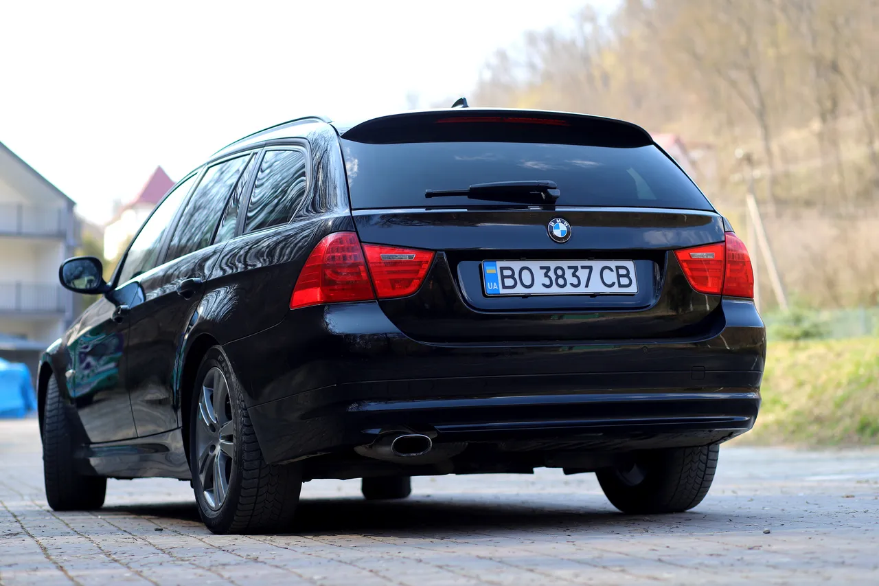 BMW 3 серії - фото 10