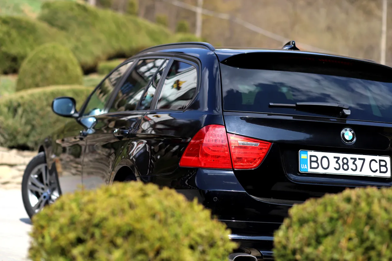 BMW 3 серії - фото 5