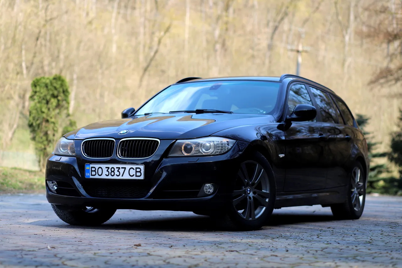 BMW 3 серії - фото 7