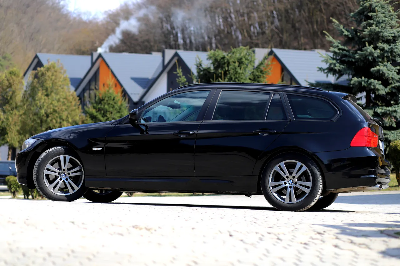 BMW 3 серії - фото 6