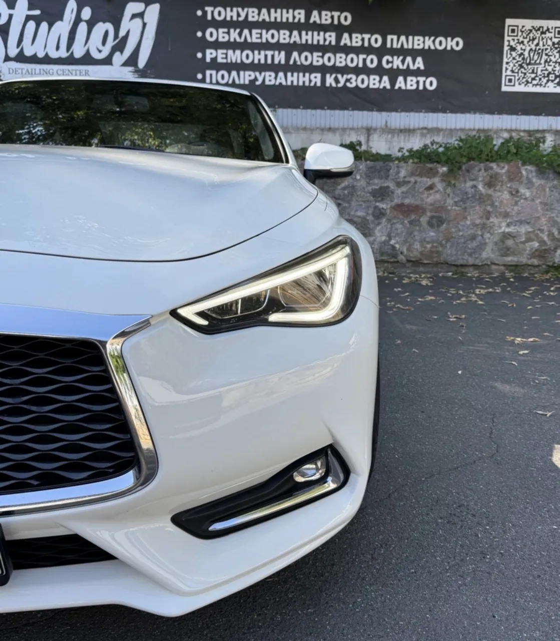 Infiniti Q60 - фото 1